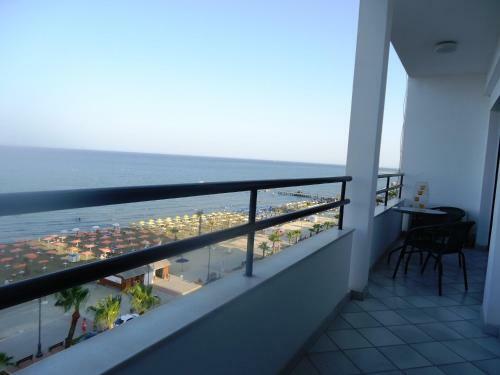 Krasas Beach Apartments