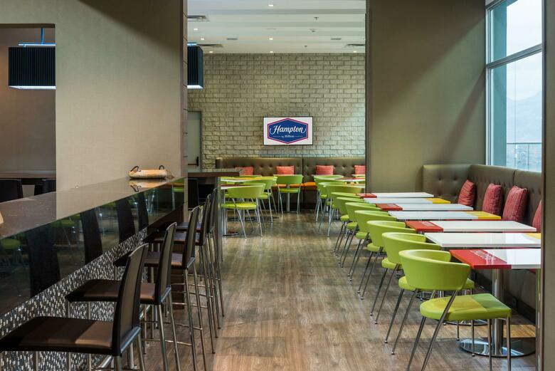 Hotel Hampton By Hilton Medellin