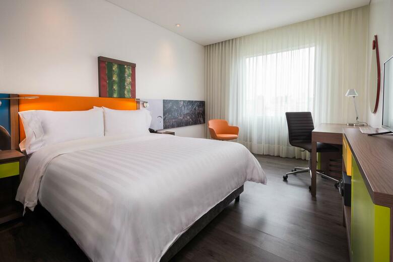 Hotel Hampton By Hilton Medellin