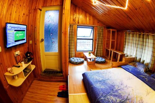 Narrow Alley Hostel