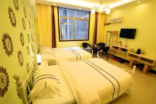 Narrow Alley Hostel