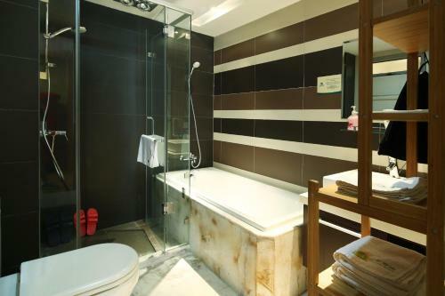 Chengdu Memory Space Apartment Taiguli Branch