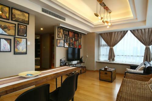 Chengdu Memory Space Apartment Taiguli Branch
