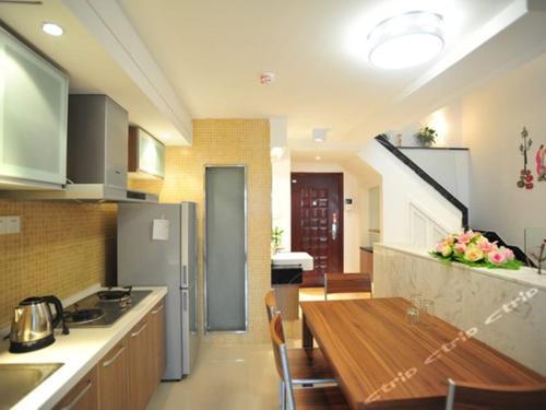 Wuhan Guanggutiandi Service Apartment