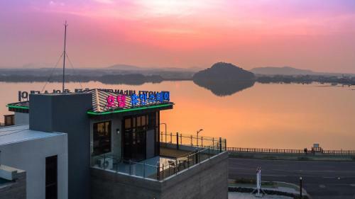 Hu An Stay Hotel