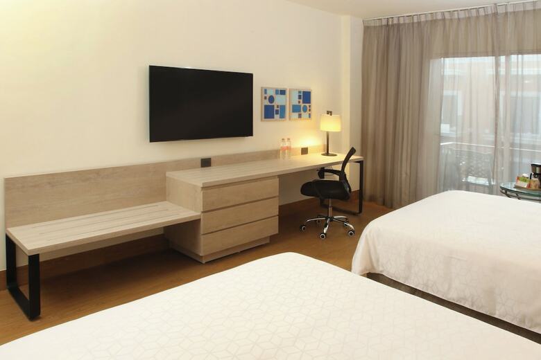 Hotel Express By Holiday Inn Tecnologico Monterrey
