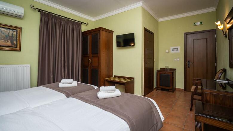 Dellas Boutique Hotel