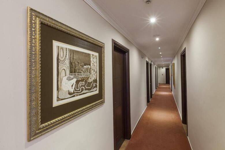Dellas Boutique Hotel