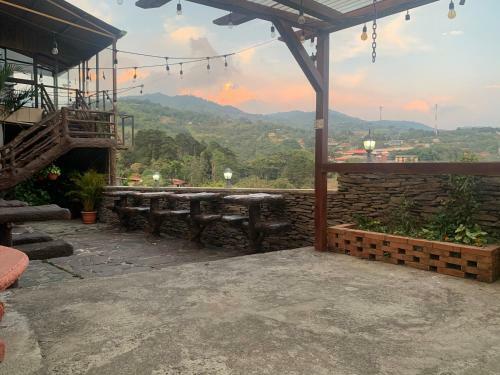 Hostal Hammock House