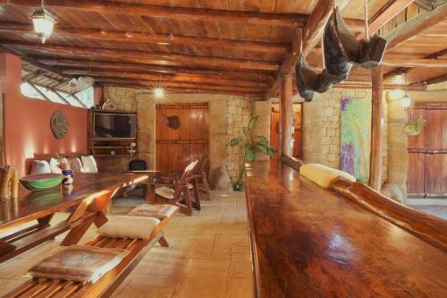 Havana Lodge