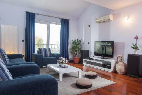 Apartments Tino