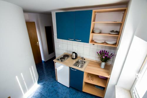 City & River View Apartment