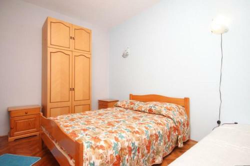 Apartment Guduce 8240a