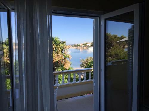 Hostal Apartments And Rooms Villa Luci