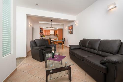 Apartments Villa Luxor