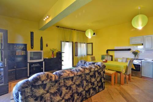 Apartments Maruzin
