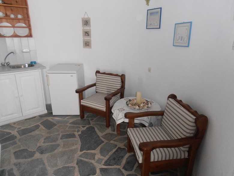 Hotel Milos