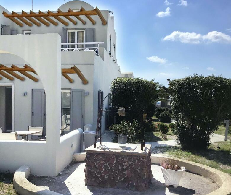 Thera Mare Boutique Hotel