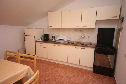 Apartments With A Parking Space Vodice - 6444
