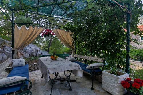 Hostal Apartments Beso