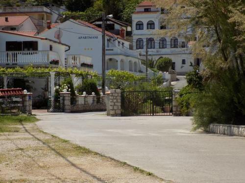 Apartment Lopar 13