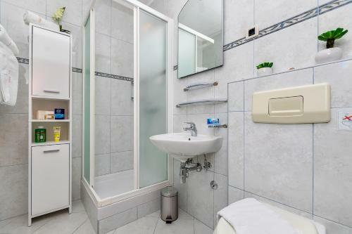 Apartamentos Guest House Villa Ana