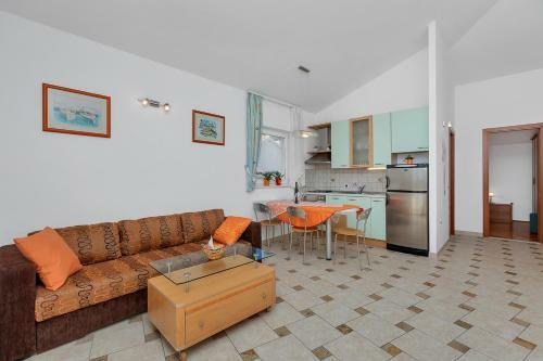 Apartamentos Guest House Villa Ana