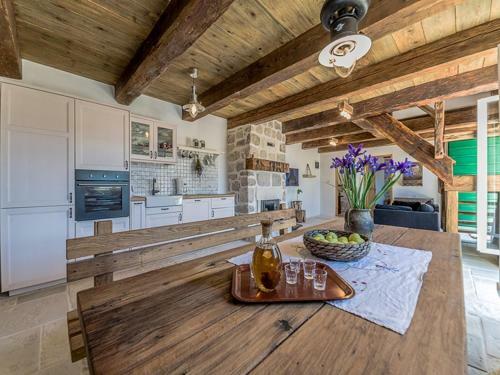 Villa Holiday Home Lipa