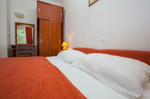 Apartments Ankora