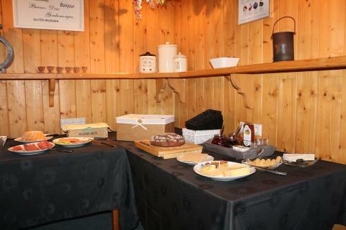 Hostal Pension Almhof