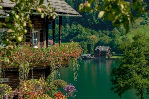 Hostal Pension Almhof