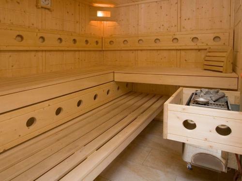 Hotel Alpenrose 8
