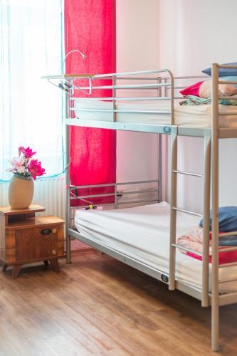 Fluxus Hostel