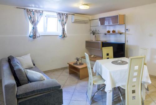 Apartments Bukov?ek