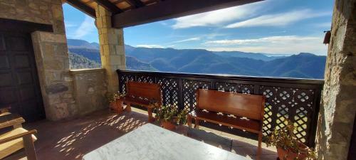 Castell De Lla�s