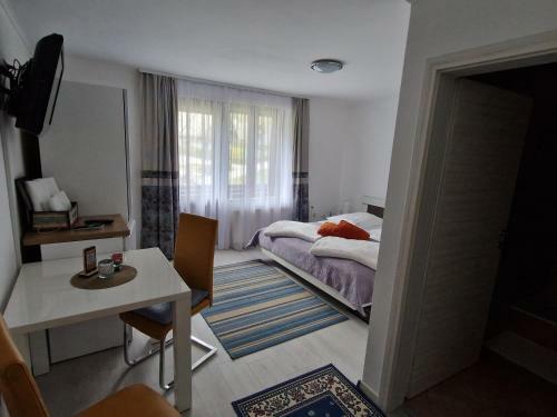 Bed & Breakfast Sobe ?uski?