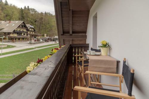 Apartments Alp