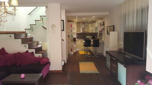 Ian's Residence