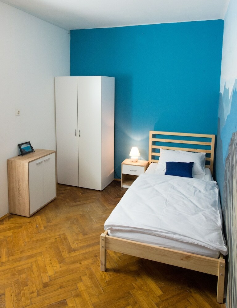 Hostal B&B Vila Teslova