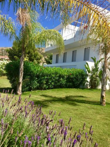 Mora Villas