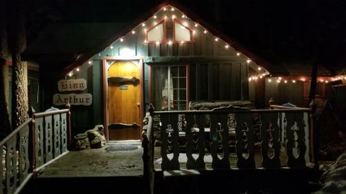 Hotel Castle Wood Theme Cottages- Couples Only