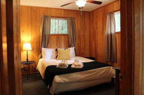 Motel Forest Hill Lodge & Cabins