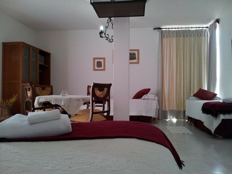 Hostal Portal Del Santo