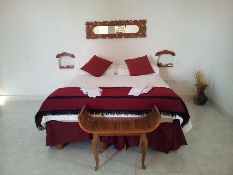 Hostal Portal Del Santo