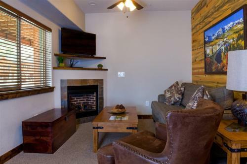 Longs Peak 153 Apartment