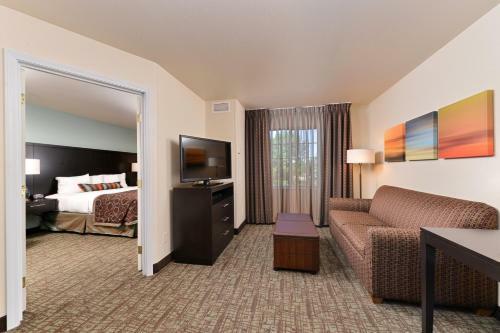 Hotel Staybridge Suites Sioux Falls At Empire Mall