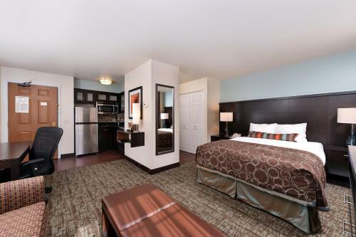 Hotel Staybridge Suites Sioux Falls At Empire Mall