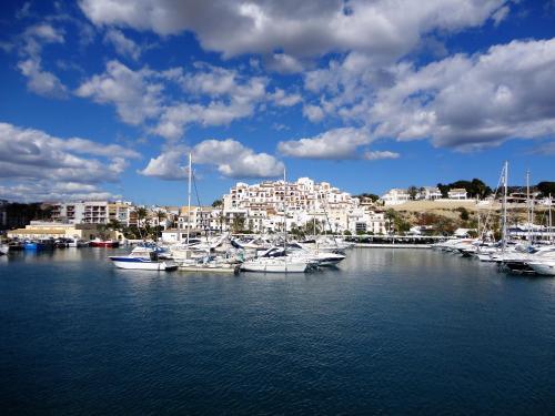 Hostal Innate Active Hotel