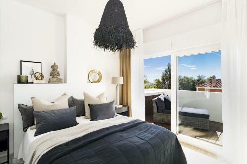 Cl-spectacular 1 Bedroom Apartment