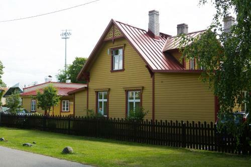 Hostal Rannapargi Housing